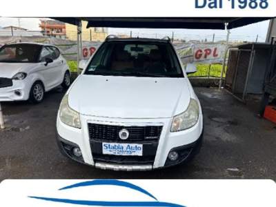 Fiat Sedici 1.9 MJT 4x4 Experience Bianco usata Castellammare di Stabia