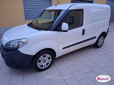 Fiat Doblò 1.6 MJT 105CV 3 posti Bianco usata Manfredonia