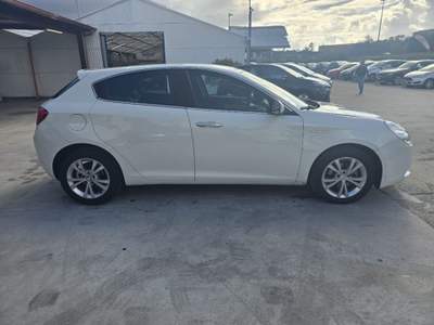 Alfa Romeo Giulietta 1.6 JTDm-2 105 CV Distinctive Grigio usata Sassari