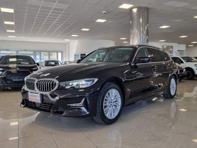 BMW Serie 3 318d Bmw 318d 48V Touring Luxury - Pelle - Navy Nero usata MANDATORICCIO
