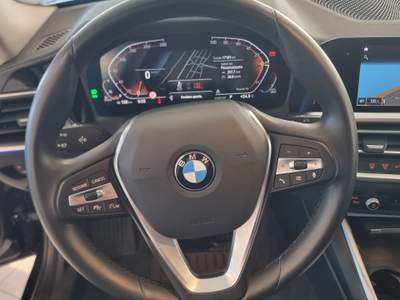 BMW Serie 3 318d Bmw 318d 48V Touring Luxury - Pelle - Navy Nero usata MANDATORICCIO