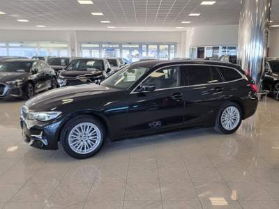 BMW Serie 3 318d Bmw 318d 48V Touring Luxury - Pelle - Navy Nero usata MANDATORICCIO