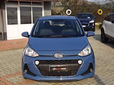 Hyundai i10 1.0 Classic econext Gpl ADATTA X NEOPATENTATI Blu/Azzurro usata Abbiategrasso