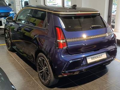 Renault 5 E-Tech Electric 150 CV Comfort Range AC 11 Iconic Cinq Blu/Azzurro usata SORA