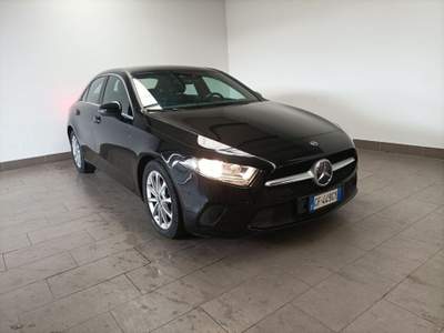 Mercedes-Benz Classe A Neopatentati, Sport Automatic Sedan Nero usata Magenta