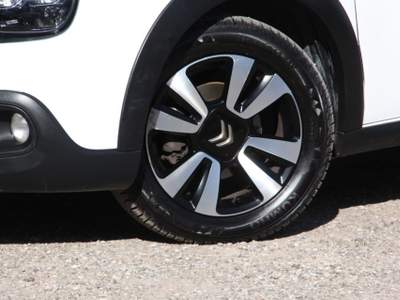 Citroen C3 PureTech 110 S&S EAT6 Shine Bianco usata Bernalda