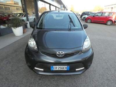 Toyota Aygo 1.0 12V VVT-i 5 porte Active Connect Grigio usata MODENA