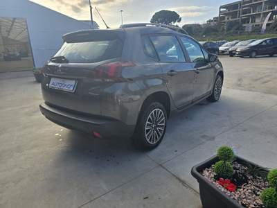Peugeot 2008 BlueHDi Active Grigio usata Sassari