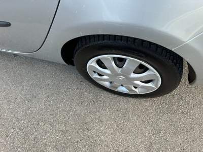 Renault Clio 1.2 16V SporTour Grigio usata Castellammare di Stabia