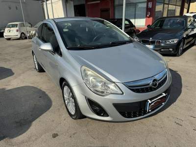 Opel Corsa 1.2 85CV 3 porte GPL-TECH Edition Grigio usata Qualiano