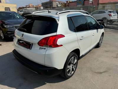 Peugeot 2008 1.6 e-HDi 115CV Allure Bianco usata Qualiano