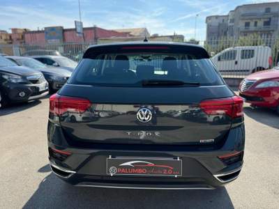 Volkswagen T-Roc 2.0 TDI 4MOTION Style BlueMotion Technology Grigio usata Qualiano