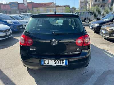 Volkswagen Golf 1.6 100cv 5p. Comfortline Nero usata Qualiano