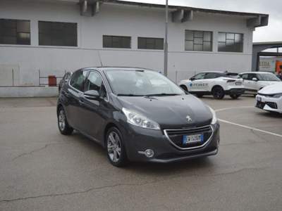 Peugeot 208 1.4 8V HDi 68CV 5p. Allure Grigio usata Fondi