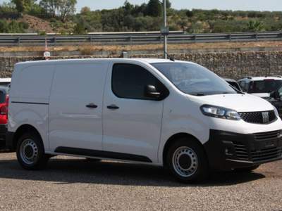 Fiat Scudo 1.5 BlueHDi 120CV PM-TN L2H1 Furgone Business Bianco usata Bernalda