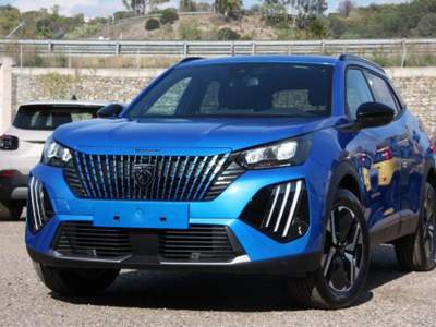 Peugeot 2008 PureTech 100 S&S Allure Blu/Azzurro usata Bernalda