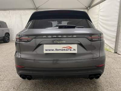 Porsche Cayenne 3.0 V6 E-Hybrid Grigio usata Monza