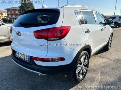 Kia Sportage 2.0 CRDI VGT AWD Feel Rebel NEOPATENTATI! Bianco usata Castagnito