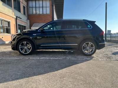 Volkswagen Tiguan 2.0 TDI SCR DSG Sport BlueMotion Technology Nero usata Marmirolo