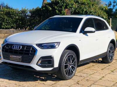 Audi Q5 40 TDI MHEV S-Line Quattro (Tetto/APP/Retro/Navi) Bianco usata Castellaneta