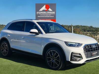 Audi Q5 40 TDI MHEV S-Line Quattro (Tetto/APP/Retro/Navi) Bianco usata Castellaneta