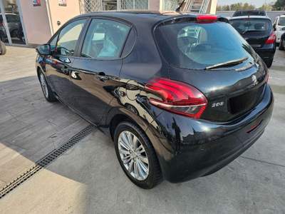 Peugeot 208 PureTech 82 5p. Allure usata Aversa
