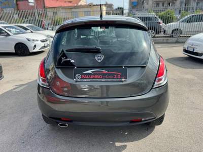 Lancia Ypsilon 1.3 MJT 95 CV S&S Elefantino Grigio usata Qualiano