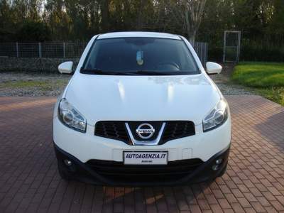 Nissan Qashqai 1.6 dCi 4WD INSERIBILE MOD EXLUSIVE Bianco usata Rimini