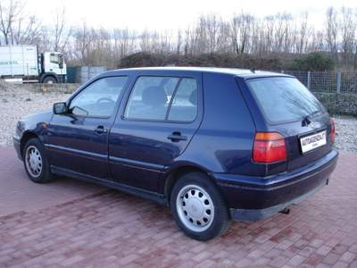 Volkswagen Golf 1.6 cat 5 porte GL Blu/Azzurro usata Rimini