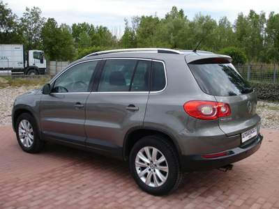 Volkswagen Tiguan 2.0 16V TDI 4x4 140 cv solo 114000 Grigio usata Rimini