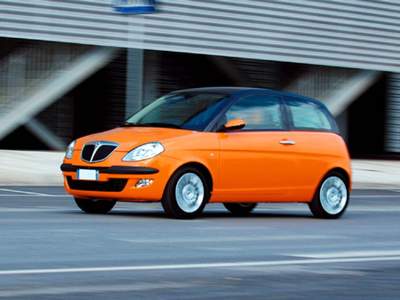 Lancia Ypsilon 1.2 16V Momo Design Beige usata Iglesias