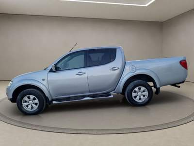 Mitsubishi L200 2.5 DI-D/136CV DC Invite DPF Grigio usata Tertenia
