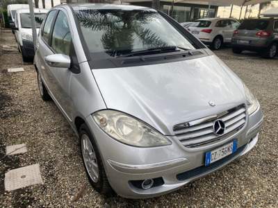 Mercedes-Benz Classe A CDI Elegance Grigio usata Giarre