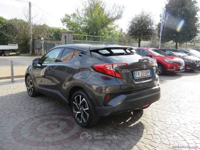 Toyota C-HR C-HR 1.8 Hybrid E-CVT Lounge Grigio usata Anagni