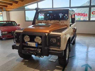 Land Rover Defender 4 POSTI Bianco usata Ardesio