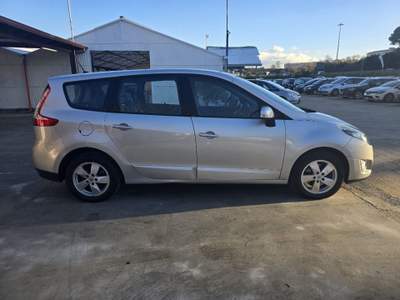 Renault Scénic 1.5 dCi 110CV Dynamique Argento usata Sassari
