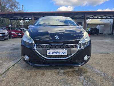 Peugeot 208 1.4 8V HDi 68CV 5p. Allure Nero usata Sassari