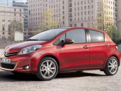Toyota Yaris 1.0 Active 5p usata Acireale