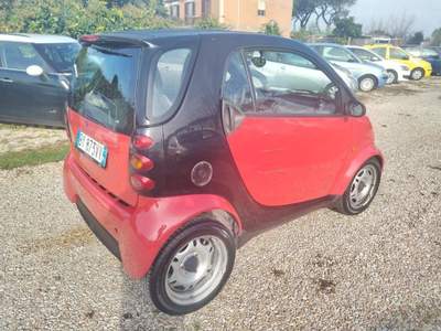 Smart ForTwo 600 smart & pure (40 kW) Rosso usata Roma