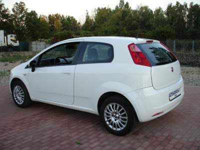 Fiat Grande Punto 1.4 3 porte Bianco usata Rimini