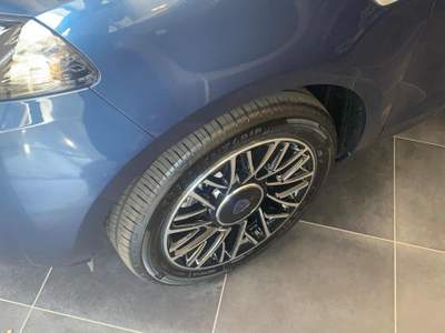 Lancia Ypsilon 1.0 FireFly 5 porte S&S Hybrid Platino Blu/Azzurro usata Iglesias