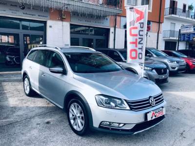 Volkswagen Passat 2.0 TDI DSG 4motion BlueMotion Tech. Argento usata Isernia