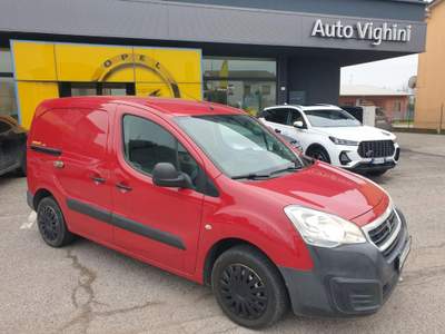 Peugeot Partner BlueHDi 100 4x4 L1 Furgone Comfort Endurance Rosso usata Sanguinetto
