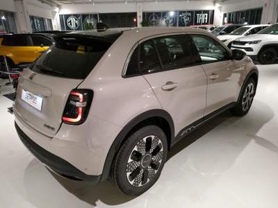 Fiat 600 Hybrid DCT MHEV La Prima 100CV Giallo usata Riva presso Chieri