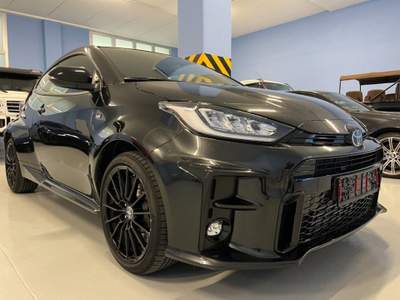 Toyota Yaris 1.6 Turbo GR 8.500 KM. Nero usata Bassano del Grappa