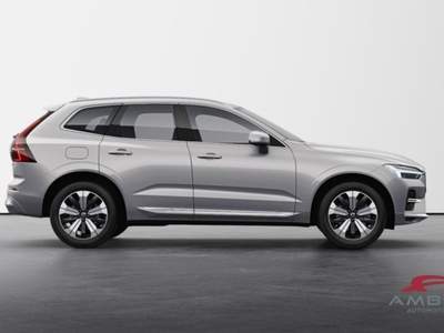 Volvo XC60 T6 AWD Plug-in hybrid Elettrica/Benzina Core Brigh Argento usata Corciano