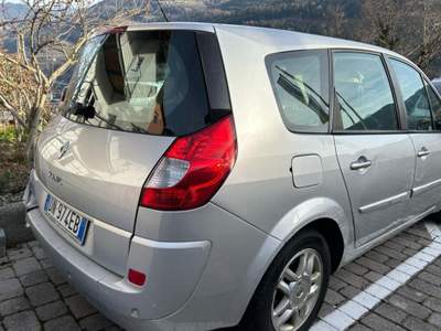 Renault Scénic 1.9 dCi/130CV SS Dynamique Grigio usata Nogaredo