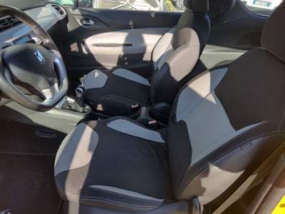 DS Automobiles DS 3 1.4 VTi 95 Chic Giallo usata Sacile