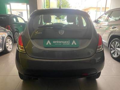 Lancia Ypsilon  Grigio usata Pulsano