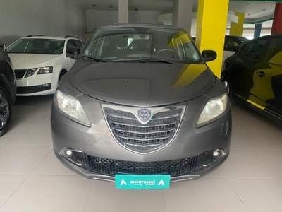 Lancia Ypsilon  Grigio usata Pulsano